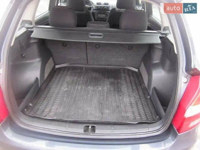 Серый Шкода Фабия, объемом двигателя 1.6 л и пробегом 180 тыс. км за 6500 $, фото 12 на Automoto.ua