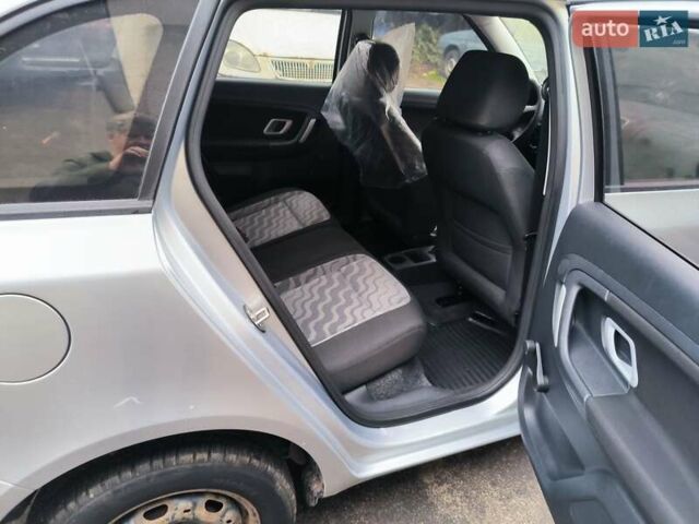 Серый Шкода Фабия, объемом двигателя 1.39 л и пробегом 147 тыс. км за 5200 $, фото 16 на Automoto.ua