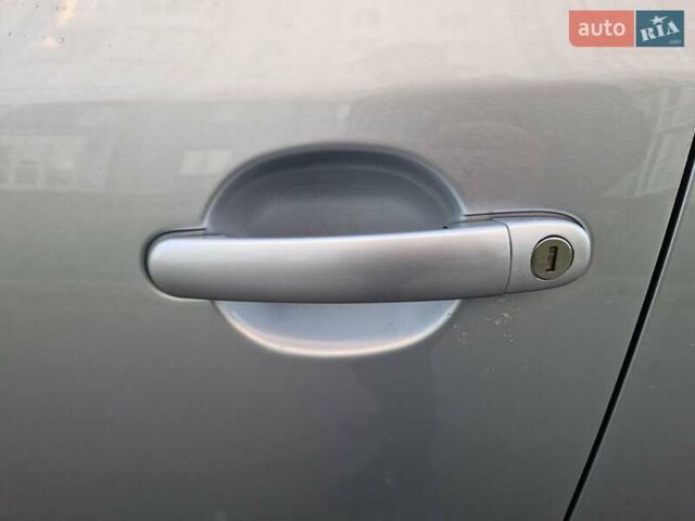 Серый Шкода Фабия, объемом двигателя 1.4 л и пробегом 147 тыс. км за 5600 $, фото 20 на Automoto.ua