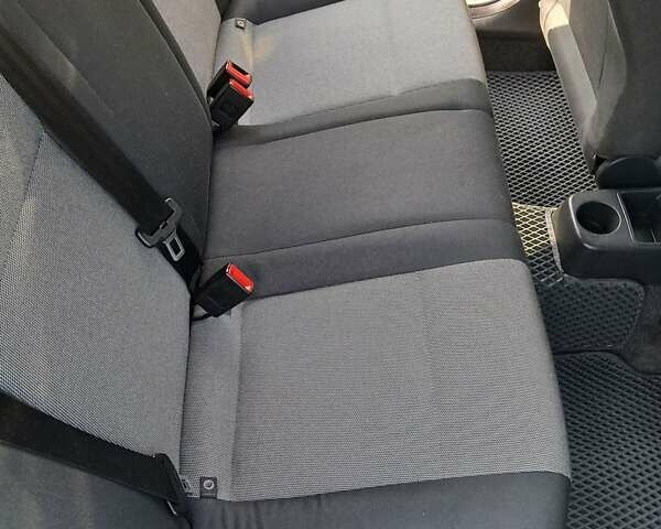 Серый Шкода Фабия, объемом двигателя 1.39 л и пробегом 190 тыс. км за 5900 $, фото 25 на Automoto.ua