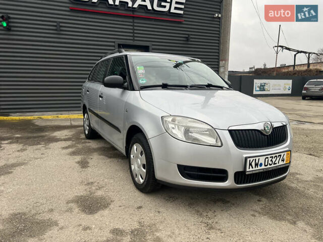 Серый Шкода Фабия, объемом двигателя 1.39 л и пробегом 195 тыс. км за 4650 $, фото 11 на Automoto.ua