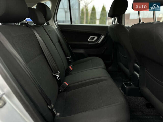 Серый Шкода Фабия, объемом двигателя 1.39 л и пробегом 224 тыс. км за 5800 $, фото 42 на Automoto.ua