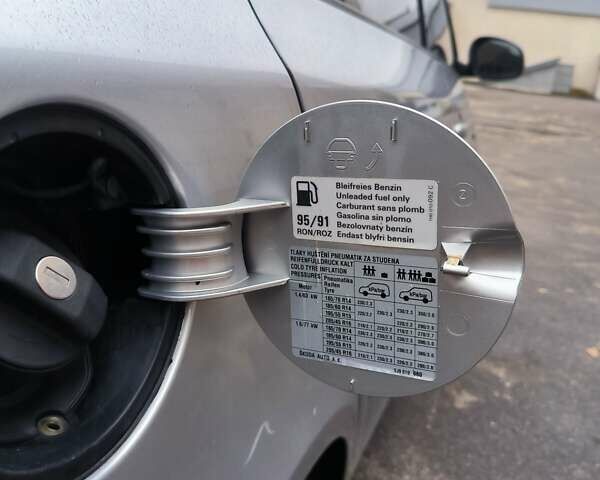 Серый Шкода Фабия, объемом двигателя 1.39 л и пробегом 147 тыс. км за 5200 $, фото 23 на Automoto.ua