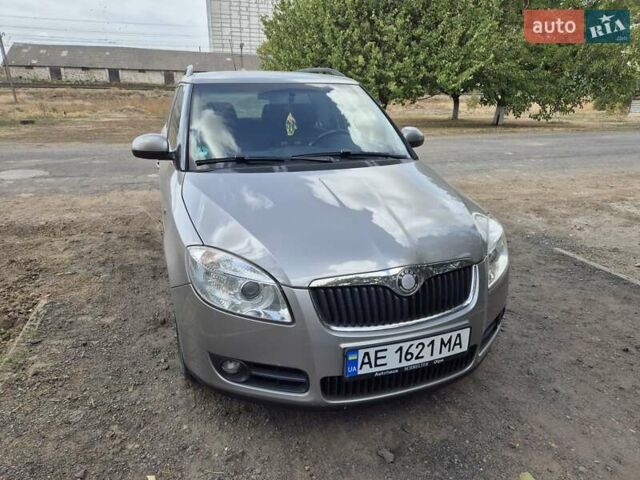 Сірий Шкода Фабія, об'ємом двигуна 1.4 л та пробігом 270 тис. км за 5000 $, фото 10 на Automoto.ua