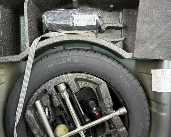 Сірий Шкода Фабія, об'ємом двигуна 1.6 л та пробігом 193 тис. км за 5900 $, фото 31 на Automoto.ua