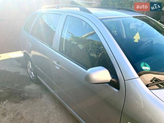 Сірий Шкода Фабія, об'ємом двигуна 1.39 л та пробігом 194 тис. км за 5500 $, фото 6 на Automoto.ua