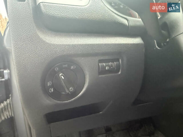 Сірий Шкода Фабія, об'ємом двигуна 1.6 л та пробігом 195 тис. км за 6500 $, фото 16 на Automoto.ua