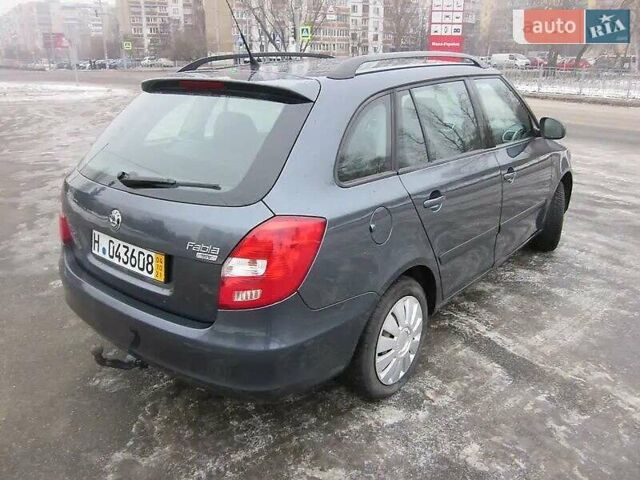 Серый Шкода Фабия, объемом двигателя 1.6 л и пробегом 180 тыс. км за 6500 $, фото 5 на Automoto.ua
