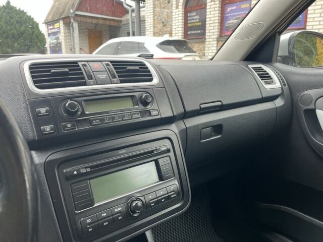 Серый Шкода Фабия, объемом двигателя 1.6 л и пробегом 211 тыс. км за 6800 $, фото 14 на Automoto.ua