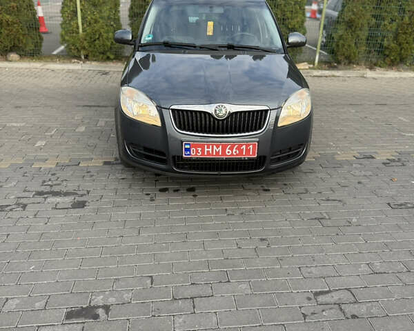 Сірий Шкода Фабія, об'ємом двигуна 1.6 л та пробігом 193 тис. км за 5900 $, фото 2 на Automoto.ua