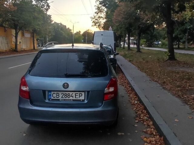 Серый Шкода Фабия, объемом двигателя 1.2 л и пробегом 307 тыс. км за 3800 $, фото 2 на Automoto.ua