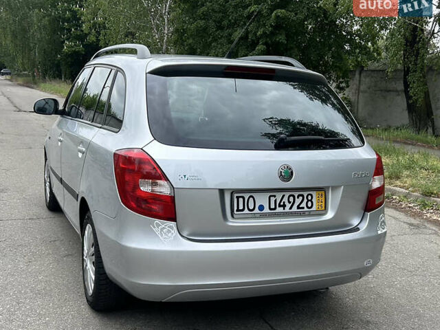 Серый Шкода Фабия, объемом двигателя 0 л и пробегом 230 тыс. км за 5499 $, фото 11 на Automoto.ua