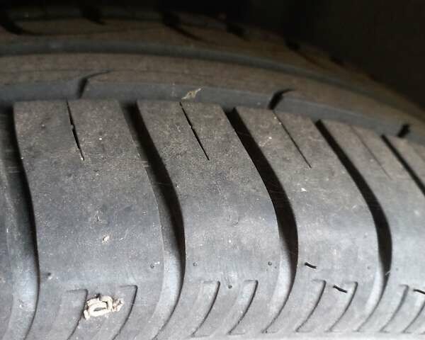 Сірий Шкода Фабія, об'ємом двигуна 1.39 л та пробігом 250 тис. км за 5300 $, фото 20 на Automoto.ua