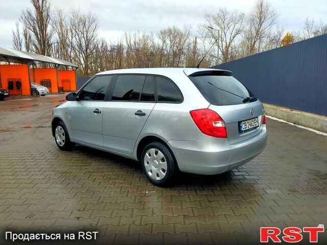 Шкода Фабия 2008 в Чернигове на Automoto.ua Серый Шкода Фабия, объемом двигателя 1.2 л и пробегом 250 тыс. км за 4300 $, фото 4 на Automoto.ua