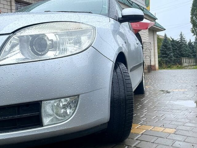 Сірий Шкода Фабія, об'ємом двигуна 1.4 л та пробігом 202 тис. км за 6000 $, фото 11 на Automoto.ua