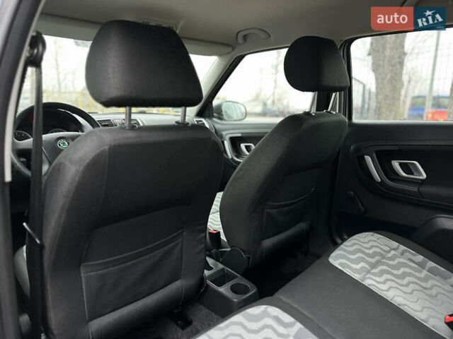 Сірий Шкода Фабія, об'ємом двигуна 1.39 л та пробігом 217 тис. км за 5700 $, фото 31 на Automoto.ua