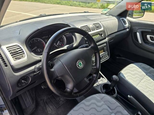 Серый Шкода Фабия, объемом двигателя 1.6 л и пробегом 215 тыс. км за 5599 $, фото 17 на Automoto.ua