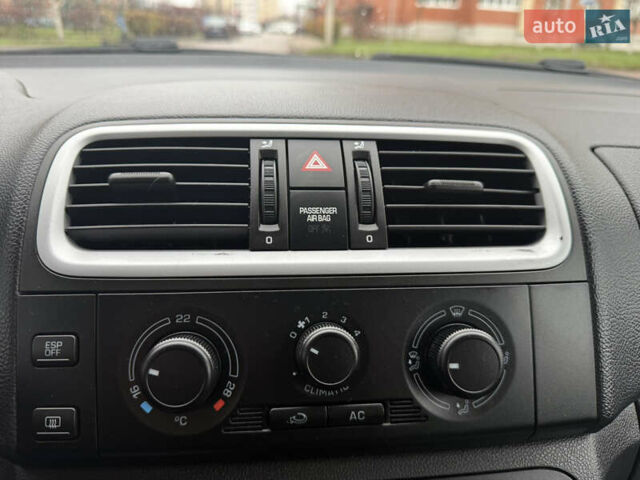 Сірий Шкода Фабія, об'ємом двигуна 1.6 л та пробігом 195 тис. км за 6500 $, фото 22 на Automoto.ua