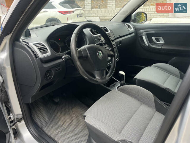 Серый Шкода Фабия, объемом двигателя 1.6 л и пробегом 211 тыс. км за 5500 $, фото 10 на Automoto.ua