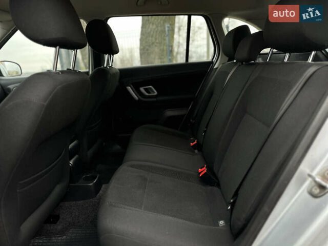Серый Шкода Фабия, объемом двигателя 1.39 л и пробегом 224 тыс. км за 5800 $, фото 35 на Automoto.ua