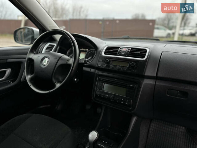 Серый Шкода Фабия, объемом двигателя 1.39 л и пробегом 224 тыс. км за 5800 $, фото 47 на Automoto.ua