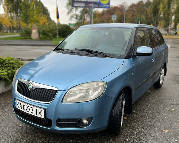 Серый Шкода Фабия, объемом двигателя 1.39 л и пробегом 274 тыс. км за 4700 $, фото 1 на Automoto.ua