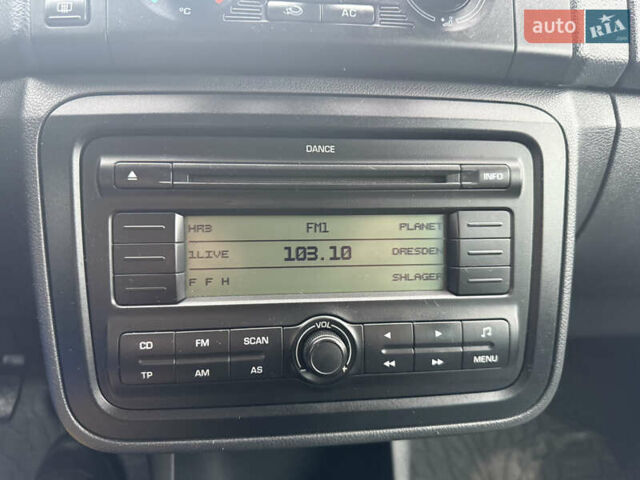 Сірий Шкода Фабія, об'ємом двигуна 1.6 л та пробігом 195 тис. км за 6500 $, фото 23 на Automoto.ua