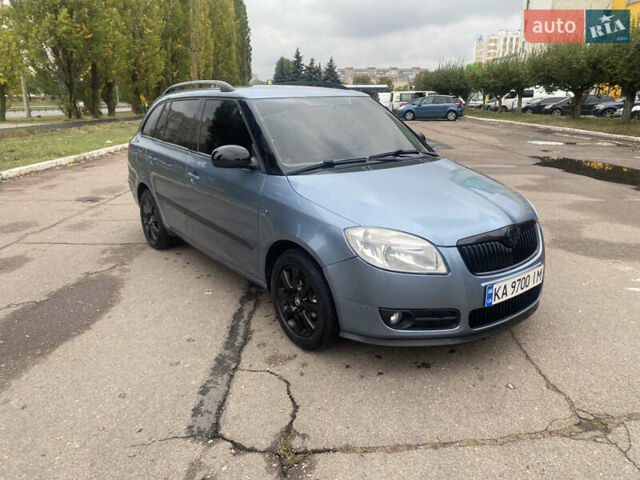 Серый Шкода Фабия, объемом двигателя 1.2 л и пробегом 271 тыс. км за 5500 $, фото 1 на Automoto.ua