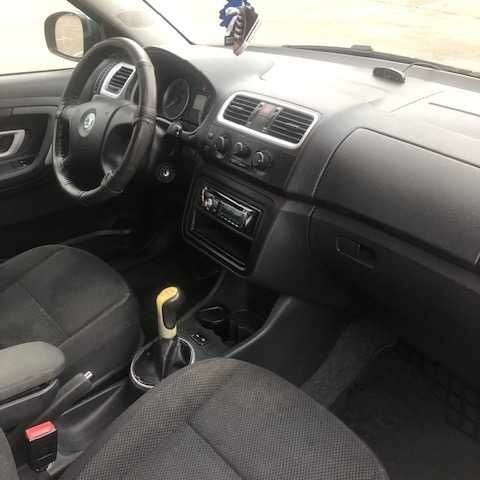 Серый Шкода Фабия, объемом двигателя 1.4 л и пробегом 255 тыс. км за 5850 $, фото 7 на Automoto.ua