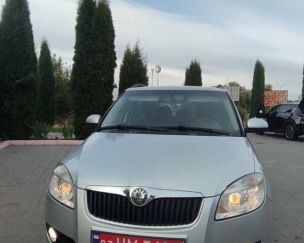 Сірий Шкода Фабія, об'ємом двигуна 1.39 л та пробігом 188 тис. км за 5277 $, фото 3 на Automoto.ua