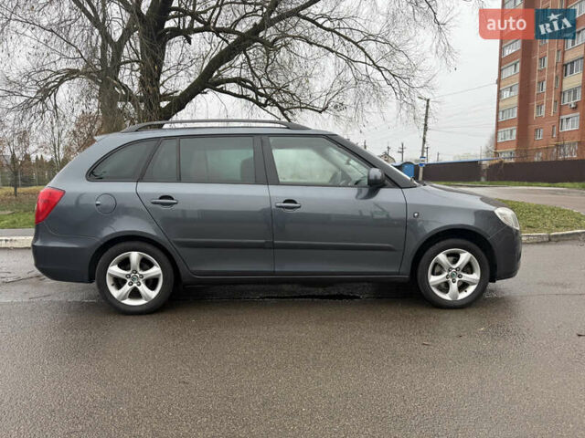 Сірий Шкода Фабія, об'ємом двигуна 1.6 л та пробігом 195 тис. км за 6500 $, фото 7 на Automoto.ua