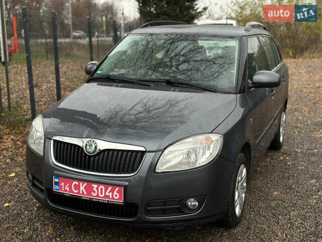 Сірий Шкода Фабія, об'ємом двигуна 1.39 л та пробігом 217 тис. км за 5700 $, фото 5 на Automoto.ua
