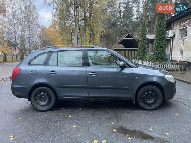 Сірий Шкода Фабія, об'ємом двигуна 1.39 л та пробігом 148 тис. км за 6200 $, фото 2 на Automoto.ua