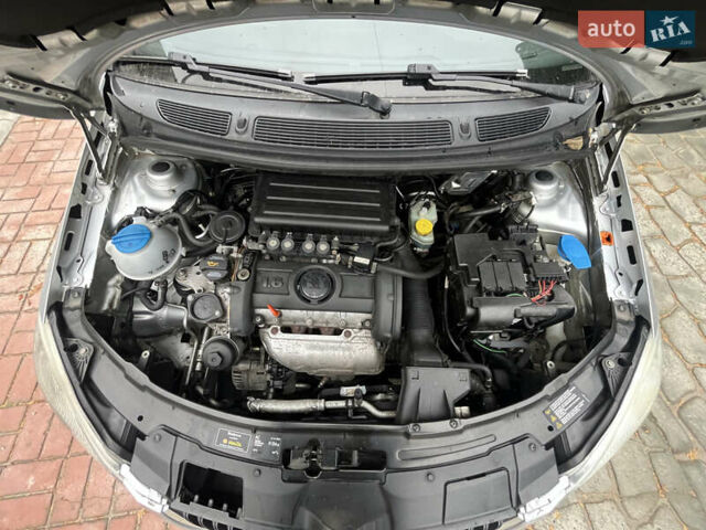 Сірий Шкода Фабія, об'ємом двигуна 1.6 л та пробігом 211 тис. км за 5500 $, фото 22 на Automoto.ua