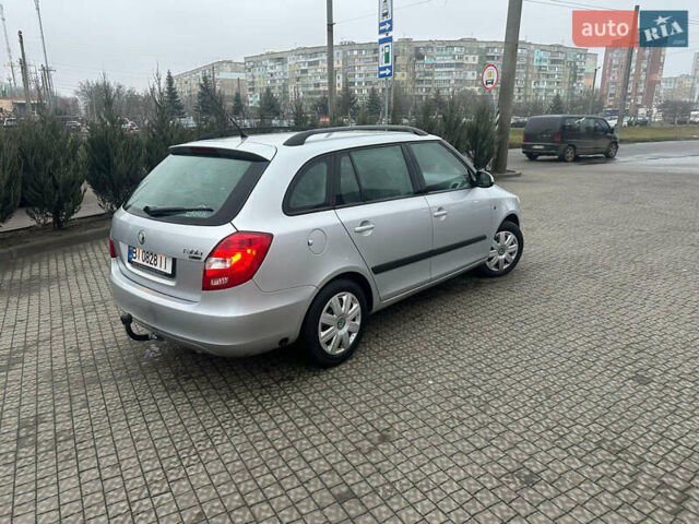 Сірий Шкода Фабія, об'ємом двигуна 1.39 л та пробігом 232 тис. км за 5700 $, фото 3 на Automoto.ua