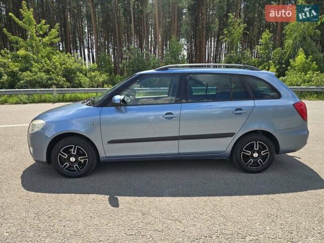 Серый Шкода Фабия, объемом двигателя 1.6 л и пробегом 215 тыс. км за 5599 $, фото 9 на Automoto.ua