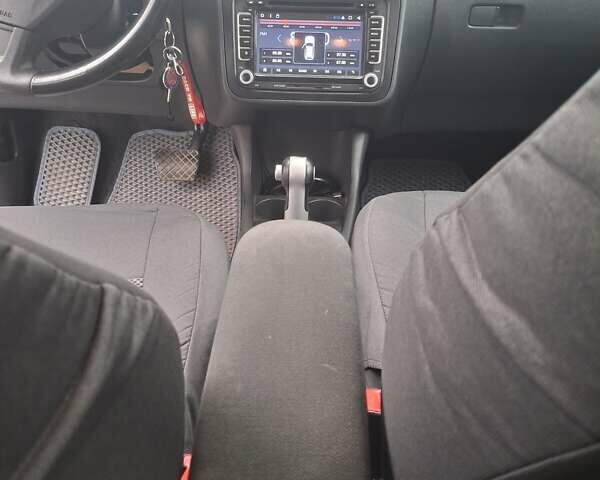 Сірий Шкода Фабія, об'ємом двигуна 1.6 л та пробігом 216 тис. км за 6700 $, фото 9 на Automoto.ua