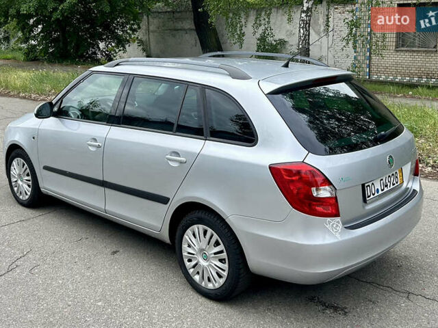 Серый Шкода Фабия, объемом двигателя 0 л и пробегом 230 тыс. км за 5499 $, фото 17 на Automoto.ua