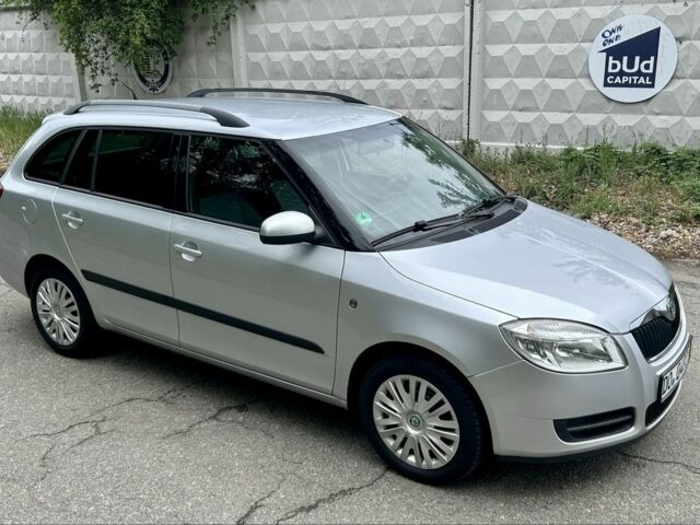 Серый Шкода Фабия, объемом двигателя 1.4 л и пробегом 230 тыс. км за 5350 $, фото 1 на Automoto.ua