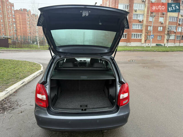 Сірий Шкода Фабія, об'ємом двигуна 1.6 л та пробігом 195 тис. км за 6500 $, фото 46 на Automoto.ua