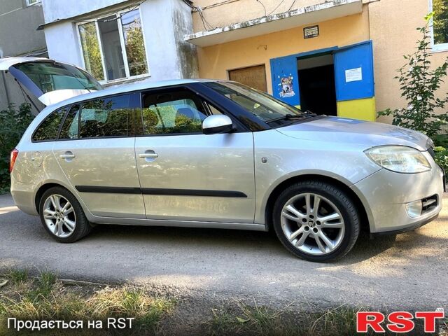 Сірий Шкода Фабія, об'ємом двигуна 1.4 л та пробігом 202 тис. км за 6000 $, фото 8 на Automoto.ua