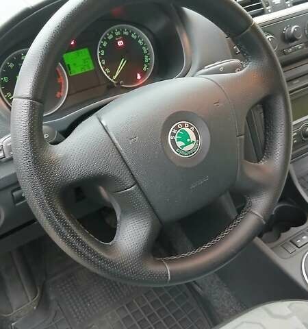 Серый Шкода Фабия, объемом двигателя 1.39 л и пробегом 232 тыс. км за 6500 $, фото 15 на Automoto.ua