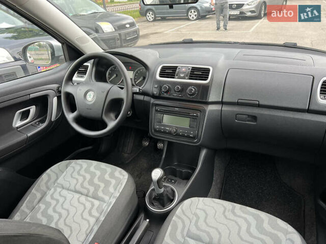 Шкода Фабия 2008 в Чернигове на Automoto.ua Серый Шкода Фабия, объемом двигателя 1.39 л и пробегом 240 тыс. км за 5600 $, фото 22 на Automoto.ua