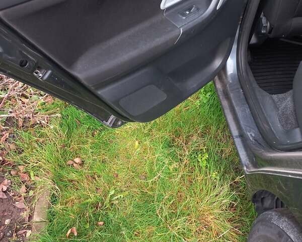 Сірий Шкода Фабія, об'ємом двигуна 1.39 л та пробігом 250 тис. км за 5300 $, фото 11 на Automoto.ua