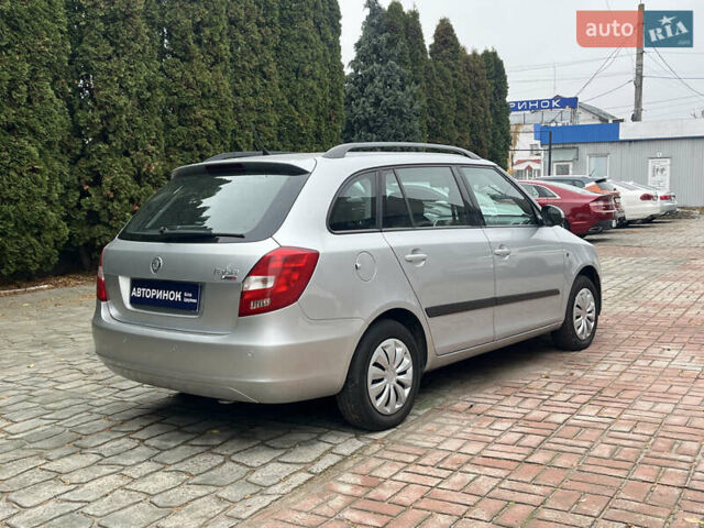 Сірий Шкода Фабія, об'ємом двигуна 1.6 л та пробігом 211 тис. км за 5500 $, фото 3 на Automoto.ua