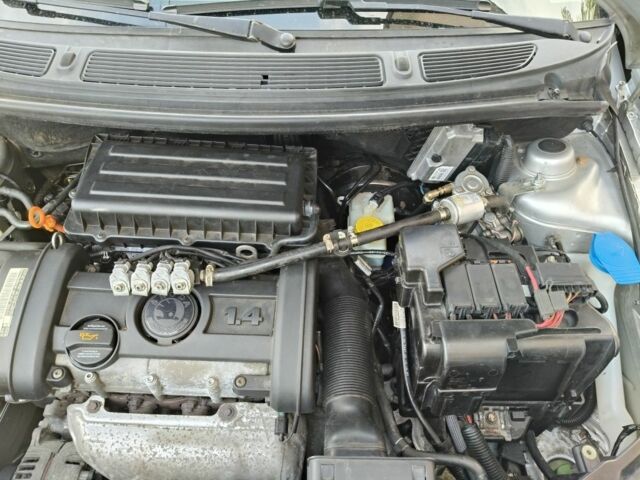 Серый Шкода Фабия, объемом двигателя 0 л и пробегом 220 тыс. км за 5500 $, фото 7 на Automoto.ua