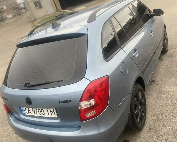 Серый Шкода Фабия, объемом двигателя 1.2 л и пробегом 274 тыс. км за 5500 $, фото 3 на Automoto.ua