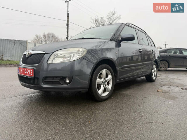 Сірий Шкода Фабія, об'ємом двигуна 1.6 л та пробігом 195 тис. км за 6500 $, фото 8 на Automoto.ua