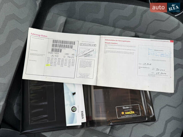Сірий Шкода Фабія, об'ємом двигуна 1.6 л та пробігом 193 тис. км за 5900 $, фото 41 на Automoto.ua