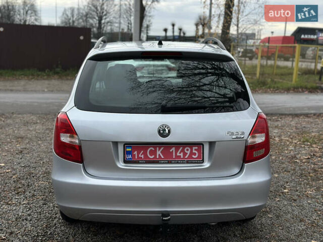 Сірий Шкода Фабія, об'ємом двигуна 1.39 л та пробігом 227 тис. км за 5500 $, фото 13 на Automoto.ua